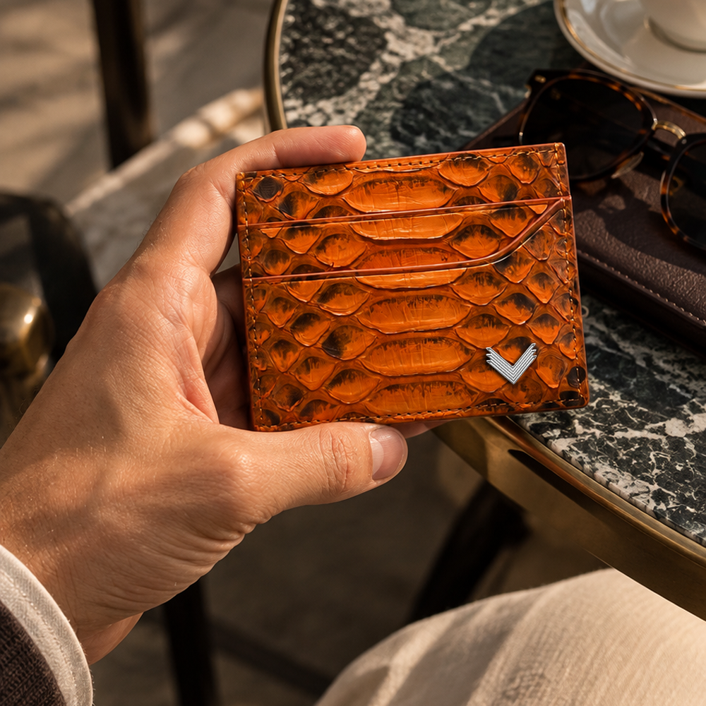 Port Card, Piele Piton